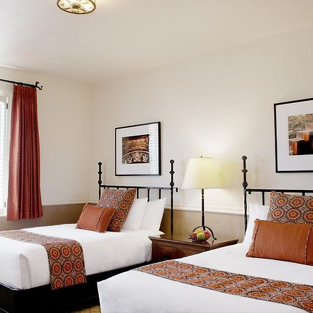 Cypress Inn Carmel-by-the-Sea Exteriör bild