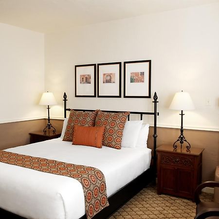 Cypress Inn Carmel-by-the-Sea Exteriör bild