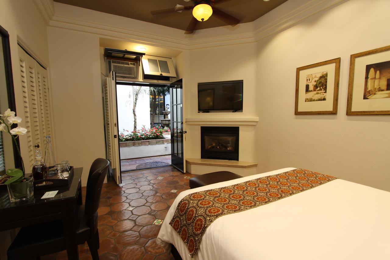 Cypress Inn Carmel-by-the-Sea Exteriör bild