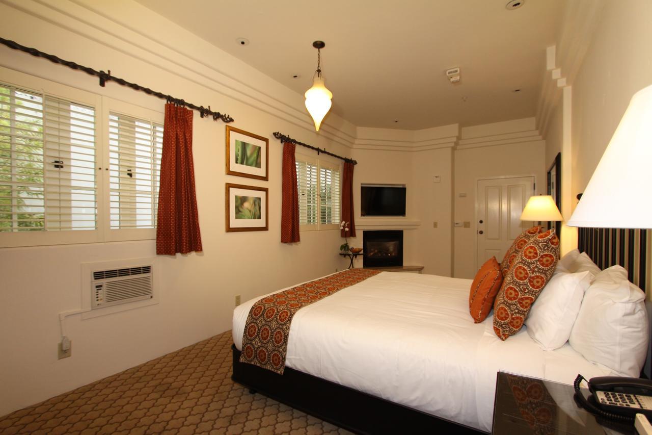 Cypress Inn Carmel-by-the-Sea Exteriör bild