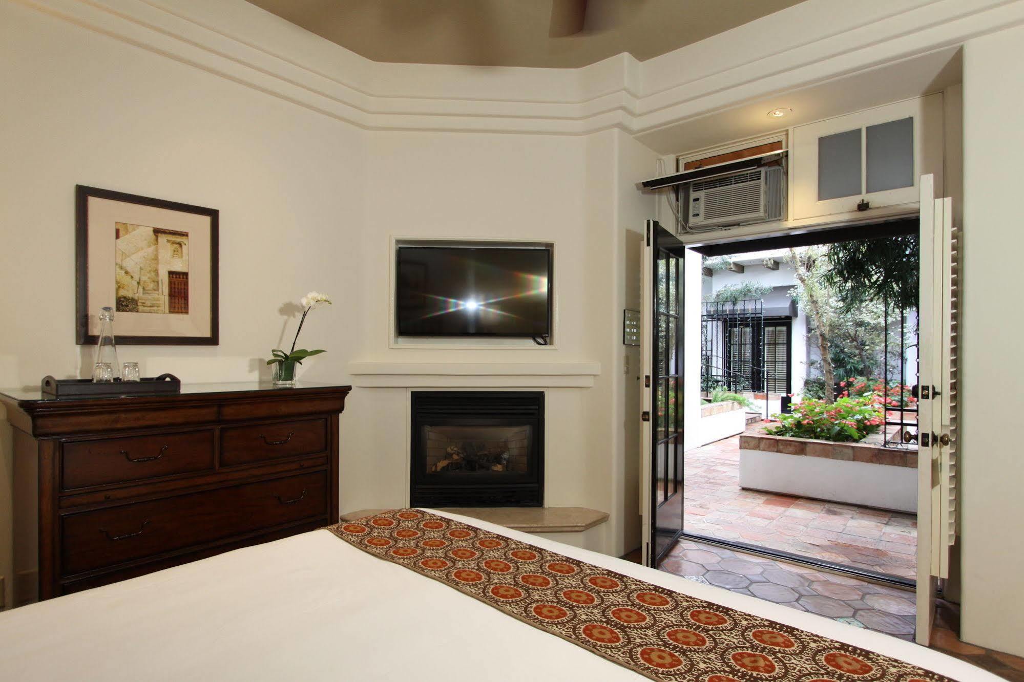 Cypress Inn Carmel-by-the-Sea Exteriör bild
